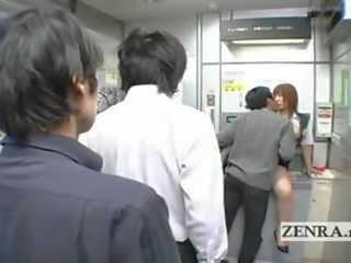 Bizarr japanisch post büro bietet an vollbusig oral sex film klammer geldautomat