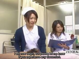 Sottotitolato lei vestita lui nudo giapponese milf dottore e infermiera sega